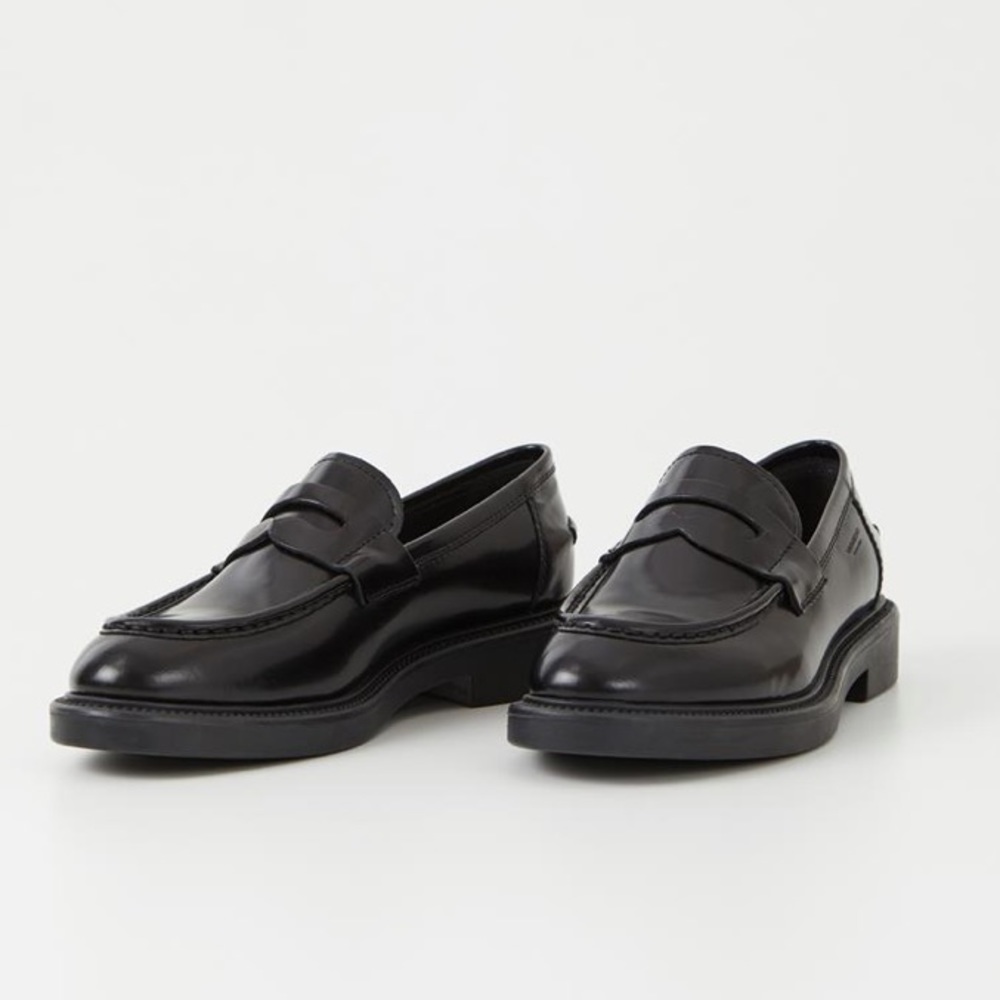 Alex W loafer